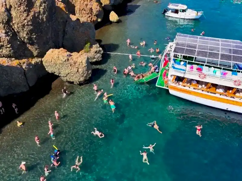 Dört Koy, Uzun Yüzme Molaları… Denizde Geçen Dolu Bir Gün