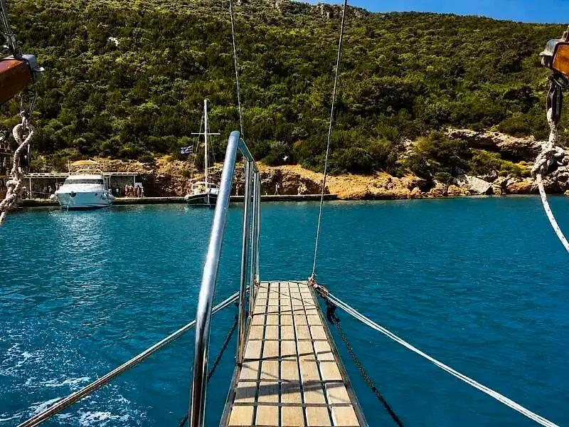 Karaada | Sıcak Su Mağarası